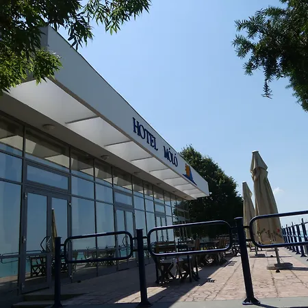 Molo Hotel 3*